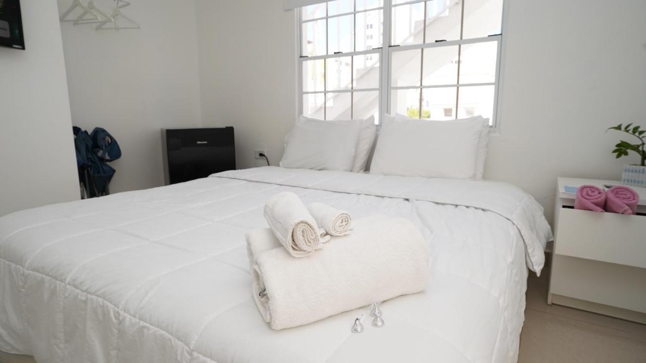 The Pelican Poshtel San Juan Extérieur photo